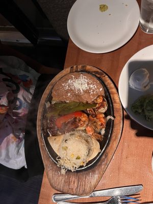 Gloria's Latin Cuisine by null