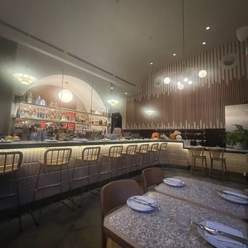 Saffy's - Inside - Middle Eastern Near Me - Los Angeles, California