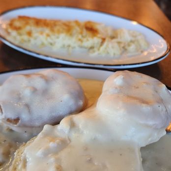 Shirley's Diner - Sausage Gravy and Biscuits - Diners Near Me - Omaha, Nebraska