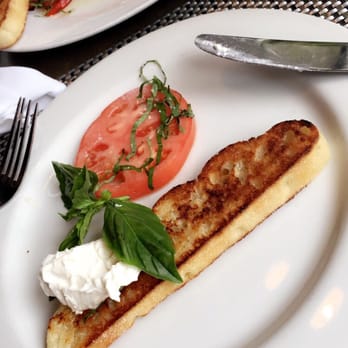 Oliver's Bistro - Breakfast & Brunch Near Me - Miami Beach, Florida
