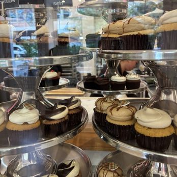 Georgetown Cupcake - November specials - Bakeries Near Me - Bethesda, Maryland