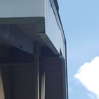 Iconic Kitchen & Bath - Fascia metal wrinkling due to rafters sagging. - General Contractors Near Me - Fenton, Missouri Iconic Kitchen & Bath - Fascia metal wrinkling due to rafters sagging. - General Contractors Near Me - Fenton, Missouri