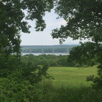 Poet's Walk Park - View of the Hudson River from Poets' Walk Park in Red Hook. - Parks Near Me - Red Hook, New York Poet's Walk Park - View of the Hudson River from Poets' Walk Park in Red Hook. - Parks Near Me - Red Hook, New York