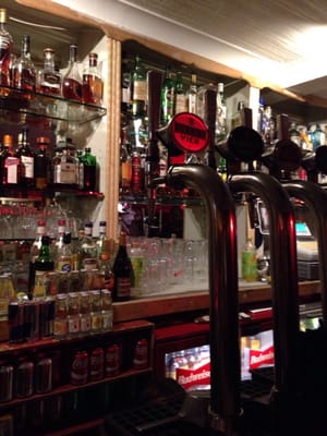Troy Bar by null