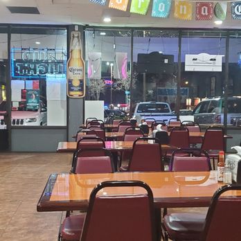 El Balcon Taqueria - Mexican Near Me - Sacramento, California