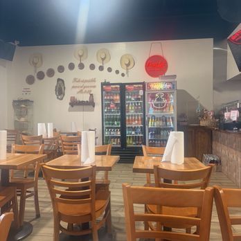El Michoacano - Dining area - Tacos Near Me - Garland, Texas El Michoacano - Dining area - Tacos Near Me - Garland, Texas