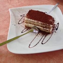 Restaurant & Pizzeria Il Cavallo - Das Tiramisu ist gut!