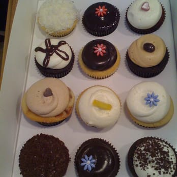 Georgetown Cupcake - Cupcakes Near Me - Washington, DC, District of Columbia