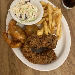 Dean's chicken and seafood - Shrimp and tendy platter