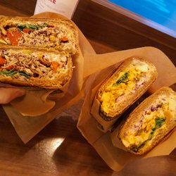 Vandkunsten Sandwich - Alfredo's Club and Spicy Chicken