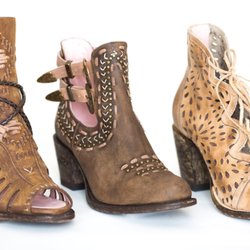 Country Rose Boutique - Miss Macie's boots retailer
