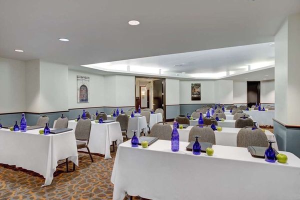The Emily Morgan San Antonio - a DoubleTree by Hilton Hotel by null