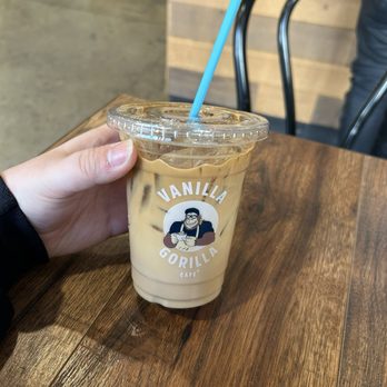 Vanilla Gorilla Cafe - Iced Vanilla Latte - Cafes Near Me - New York, New York