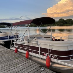 Pittsburgh Boat Rental - Rent a boat In Pittsburgh, or two. Pittsburgh Boat Rental is ready when you are. Come enjoy this beautiful boating weather.