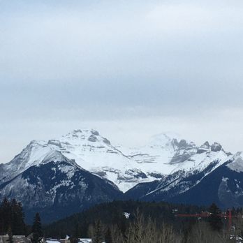 Moose Hotel & Suites - View from rooftop - Hotels Near Me - Banff, Alberta Moose Hotel & Suites - View from rooftop - Hotels Near Me - Banff, Alberta