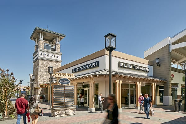 San Francisco Premium Outlets by null
