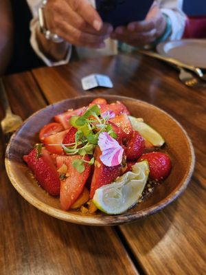 RYNN Thai Restaurant & Bar by null