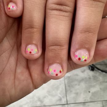 Q&N Nails - Kid's mani - Nail Salons Near Me - Wilmington, North Carolina Q&N Nails - Kid's mani - Nail Salons Near Me - Wilmington, North Carolina