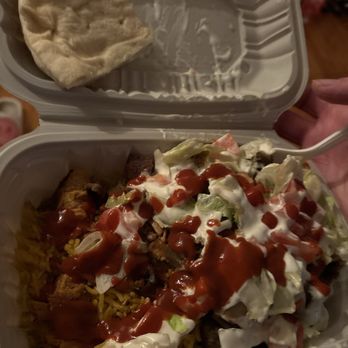 Manhattan Halal Gyro - Mixed Platter chicken & gyro with hot sauce - Halal Near Me - Wyckoff, New Jersey Manhattan Halal Gyro - Mixed Platter chicken & gyro with hot sauce - Halal Near Me - Wyckoff, New Jersey