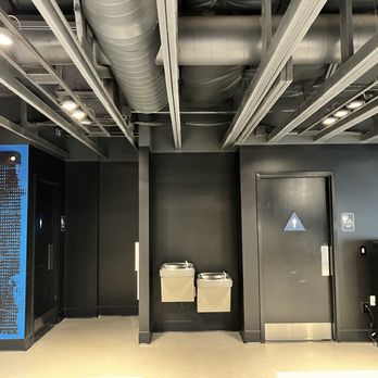 Tesla Supercharger - Bernard Drive - EV Charging Stations Near Me - Kettleman City, California