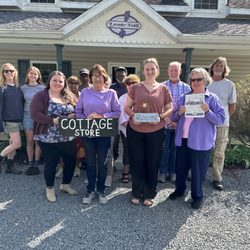 Lavender Fields at Warrington Manor - Lavender Fields at Warrington Manor Staff ready to welcome you!