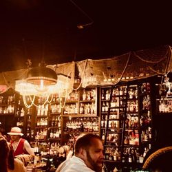 SiP Fine Spirits & Cigar Lounge
