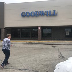 Goodwill Store of Englewood - Frontage
