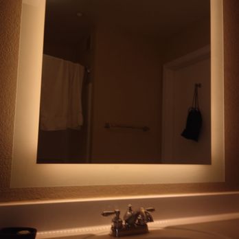 Larkspur Landing Milpitas - Bathroom mirror - Hotels Near Me - Milpitas, California Larkspur Landing Milpitas - Bathroom mirror - Hotels Near Me - Milpitas, California