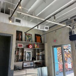 Ted's Burgers - Inside