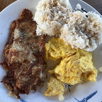 Hawaiian Style Cafe - Kalua Hash & Eggs - Hawaiian Near Me - Hilo, Hawaii