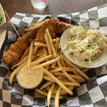 Finn's Fish House - Fish and chips - Seafood Near Me - Seaside, Oregon