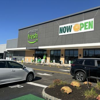 Amazon Fresh - Opened 11-07-'24 - Grocery Near Me - Woodland Park, New Jersey