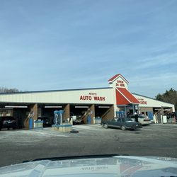 Petit's Auto Wash