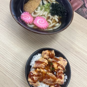 Domo Cafe Pearl Kai - Udon and spicy ahi donburi - Sushi Bars Near Me - Aiea, Hawaii Domo Cafe Pearl Kai - Udon and spicy ahi donburi - Sushi Bars Near Me - Aiea, Hawaii