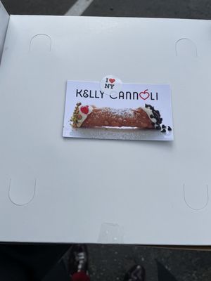 Kelly Cannoli by null