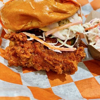 Minnie Bird - Minnie's Fried Chicken Sandwich Combo - Chicken Shop Near Me - Naperville, Illinois