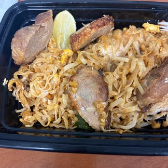 Soho Thai - Pad Thai ( Lunch Special )with duck - Thai Near Me - New York, New York