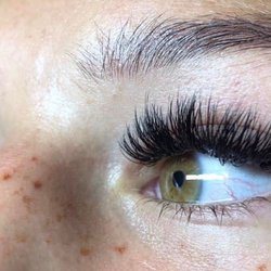 Fun volume lashes