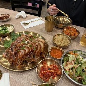 Chung Chun Jokbal - 16. 청춘 족발 / Jokbal - Korean Near Me - Los Angeles, California