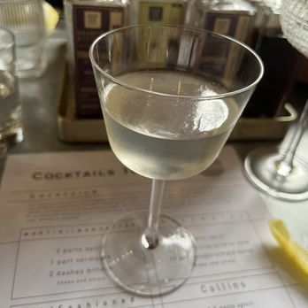 Elusive - Botanical Bar by Dashfire - Distilleries Near Me - Minneapolis, Minnesota Elusive - Botanical Bar by Dashfire - Distilleries Near Me - Minneapolis, Minnesota