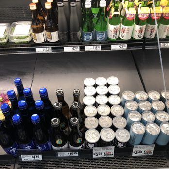 H-E-B - ows a variety of beverages on display - Gas Stations Near Me - Katy, Texas
