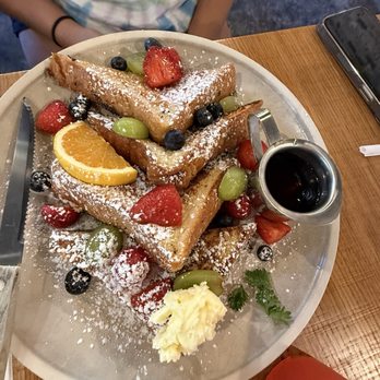 Sunny Side Breakfast - French Toast - Breakfast & Brunch Near Me - Sacramento, California Sunny Side Breakfast - French Toast - Breakfast & Brunch Near Me - Sacramento, California