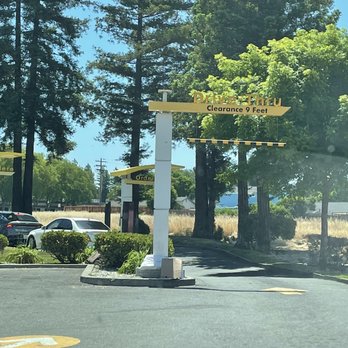 McDonald's - Drive thru - Fast Food Near Me - Sacramento, California