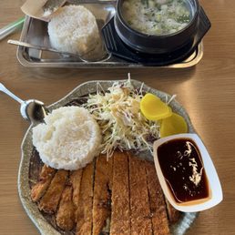 돈까스 / 06. Tonkatsu (pork cutlet) + 설렁탕 / 01. Sul-Long-Tang (ox bone soup)