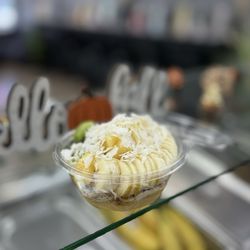 Tropical Twist Cafe - Build your own bowl