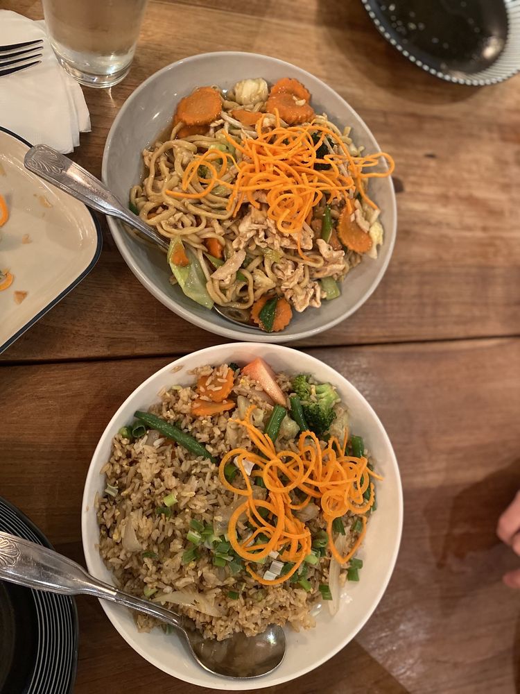 Lanna Thai Restaurant Logo