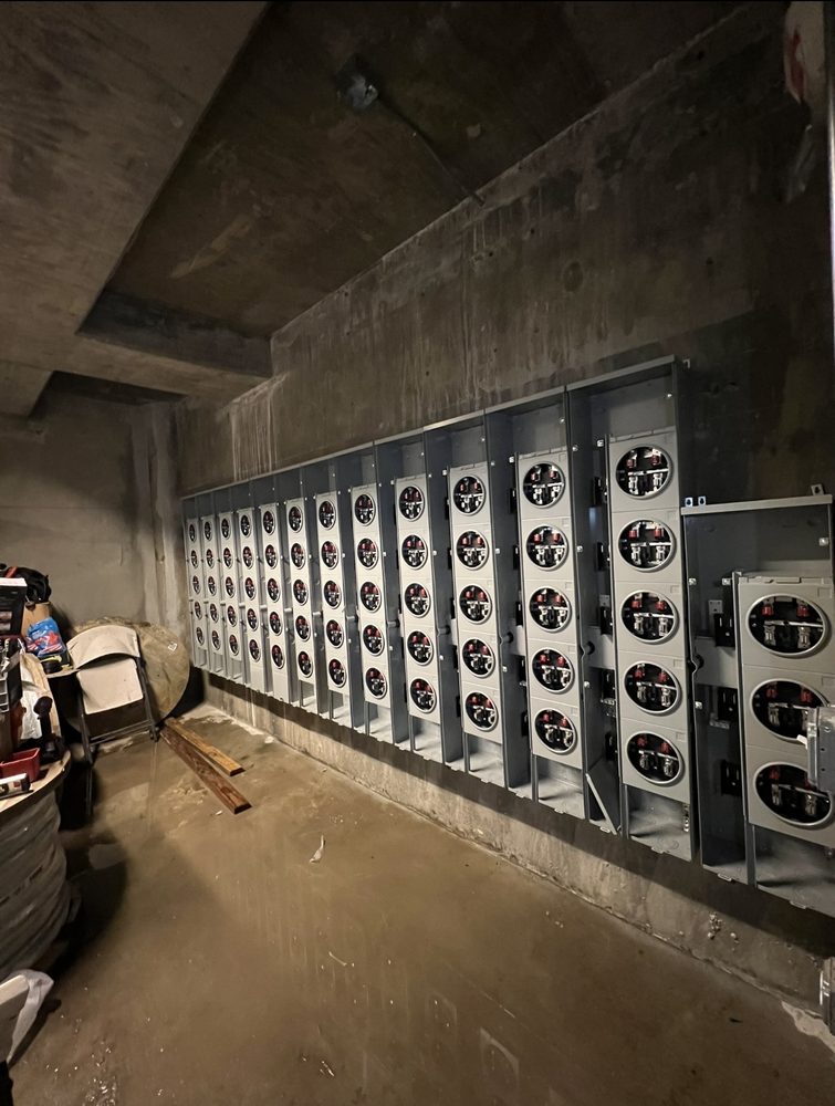 Slide of HaloCom Electric