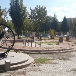 Hacettepe Üniversitesi Güneş Saatleri Parkı