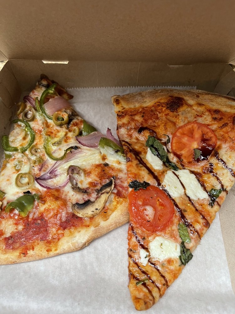 PIE IN THE SKY PIZZA Updated May 2024 41 Photos & 64 Reviews 320 S Tryon St, Charlotte