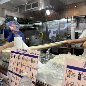 1915 Lanzhou Hand Pulled Noodles - Noodle pull - Noodles Near Me - New York, New York 1915 Lanzhou Hand Pulled Noodles - Noodle pull - Noodles Near Me - New York, New York